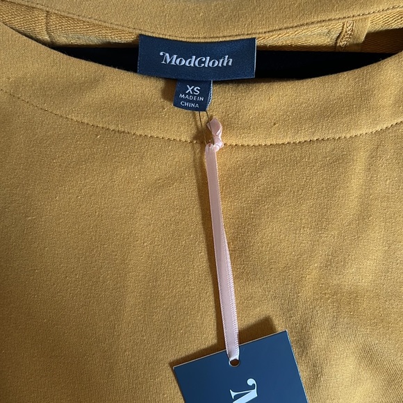 ModCloth NWT Ruffle Sleeve & Bows Top Size XS - Picture 6 of 9